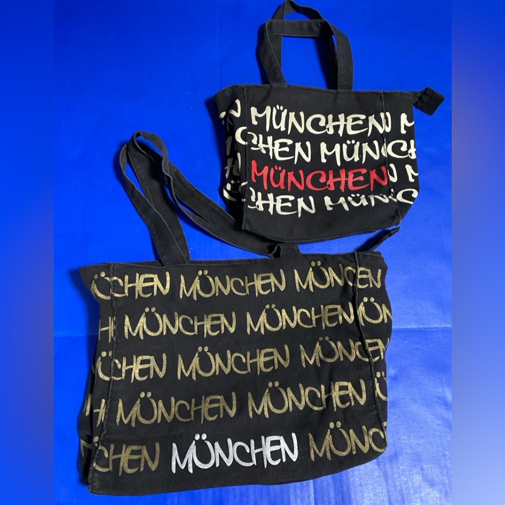 Robin Ruth Black Canvas Silkscreen München Tote Bags Set of 2